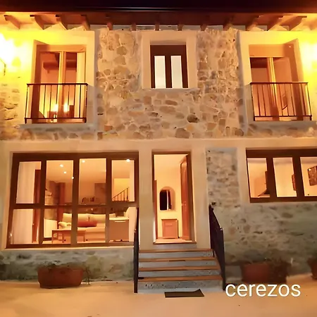 Cerezos Casa de Campo Rada (Cantabria)