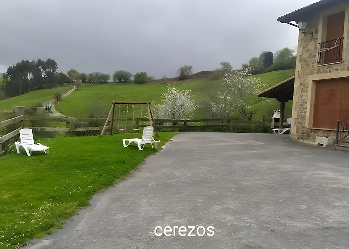 Cerezos Kır Evi Rada (Cantabria)